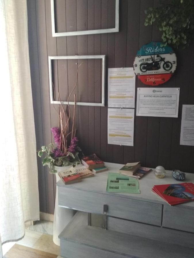 7 Guest house *