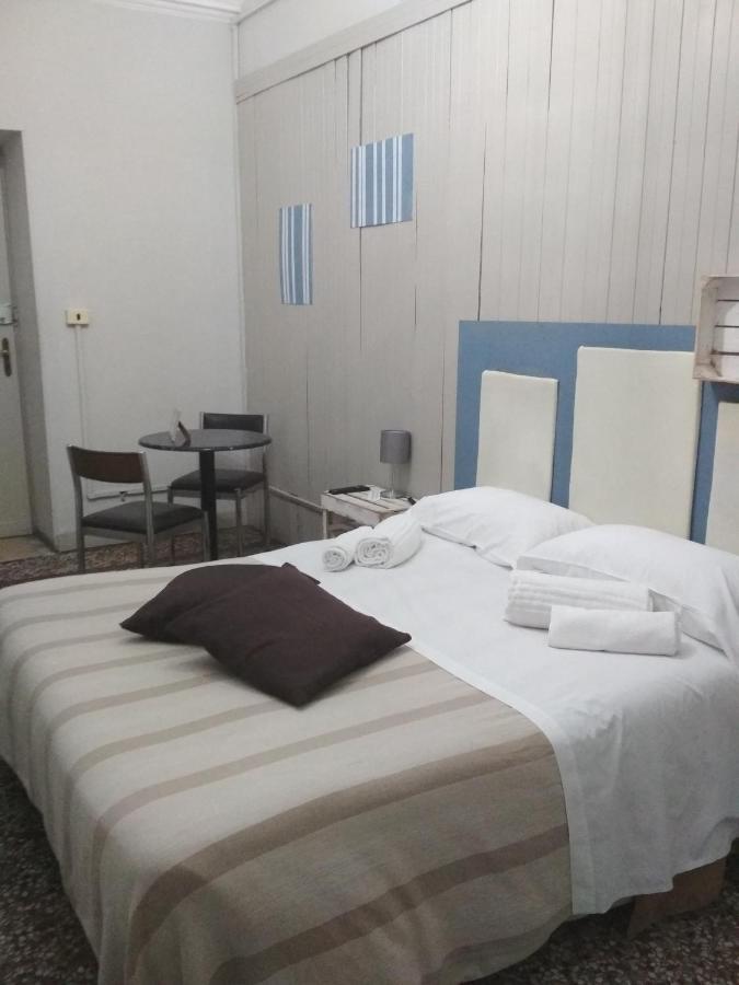 7 Guest house